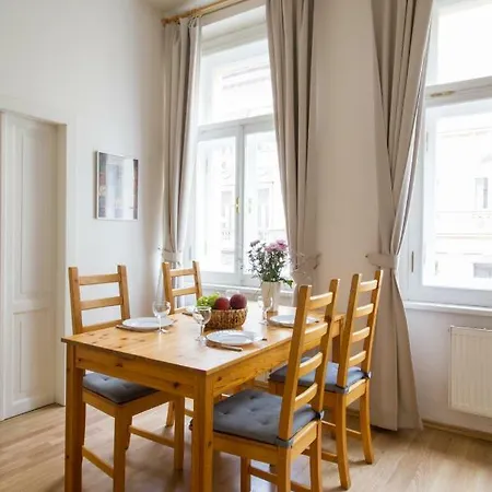 Aparthotel Zahrebska Prague