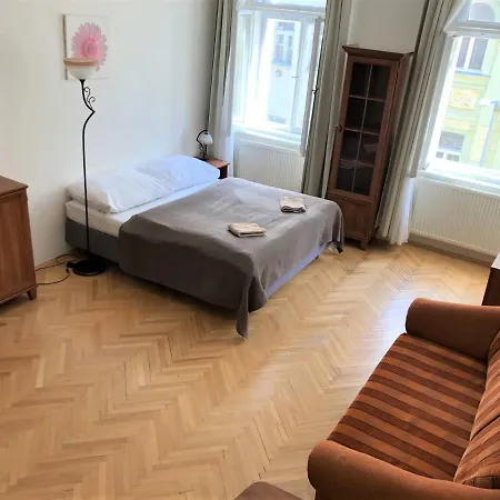 Zahrebska 4* Prága